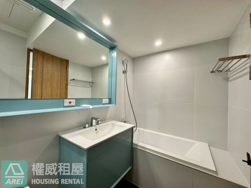 外商最愛❤️京城新世界高檔次2+1房平車