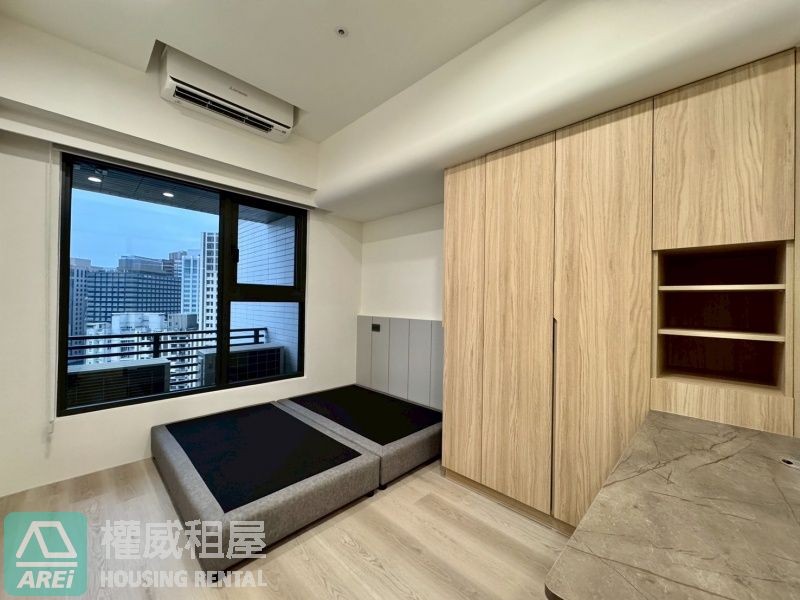 外商最愛❤️京城新世界高檔次2+1房平車