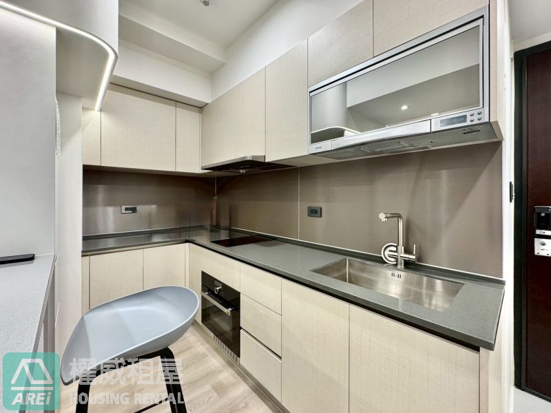 外商最愛❤️京城新世界高檔次2+1房平車