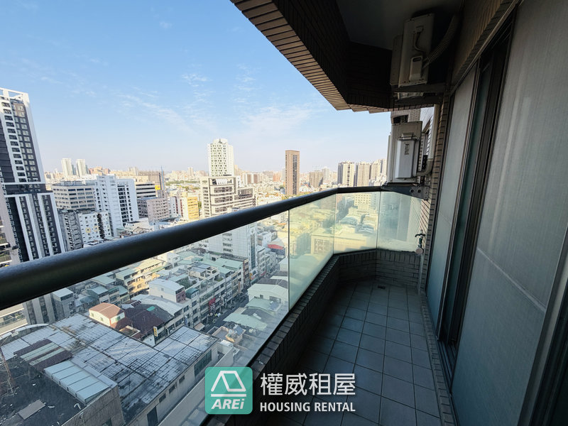 文化中心｜經典皇家｜大三房高樓層｜採光佳