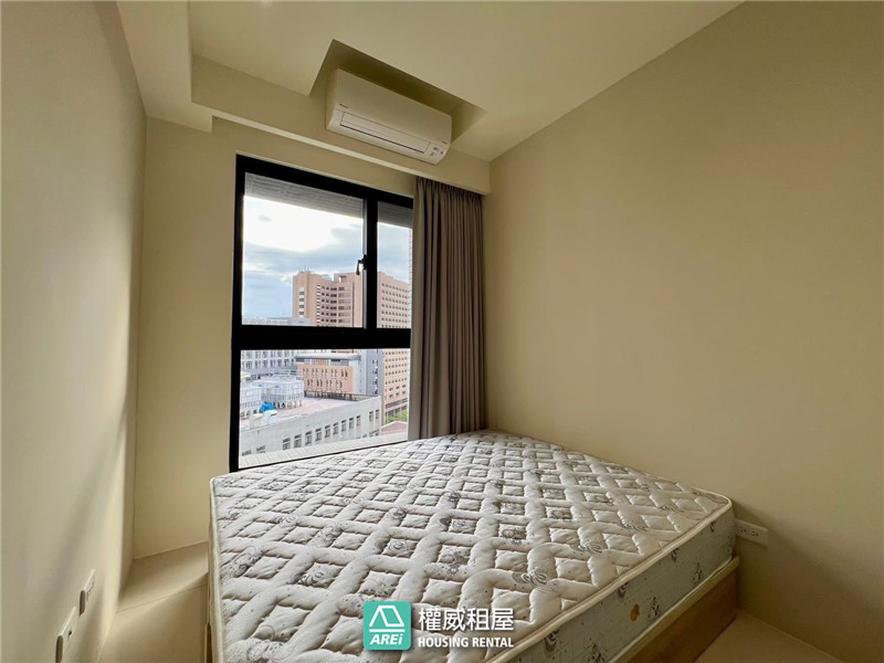 高醫郡都當代精品美景2+1房平車