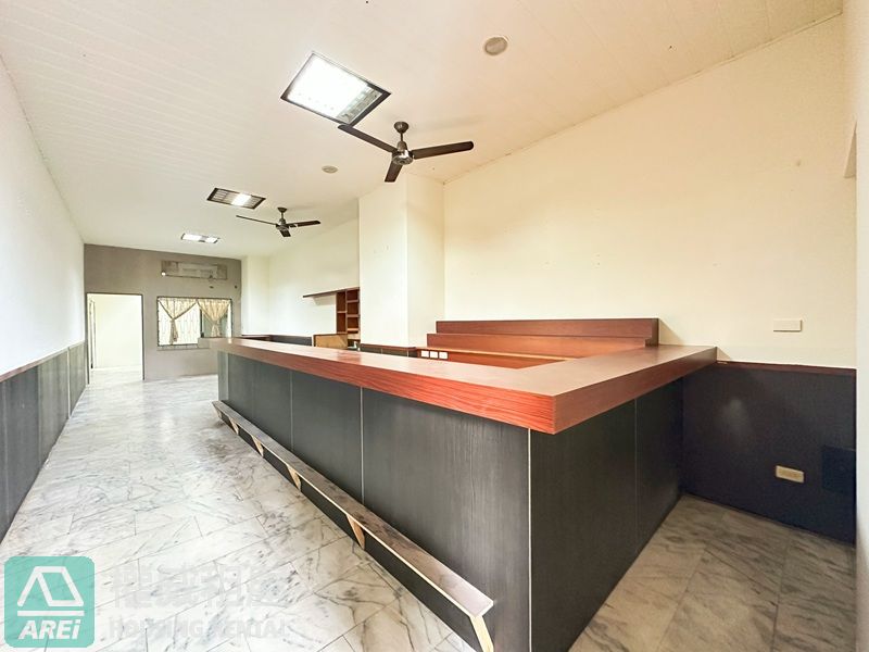 近漢神百貨一樓大空間店面