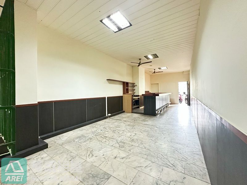 近漢神百貨一樓大空間店面