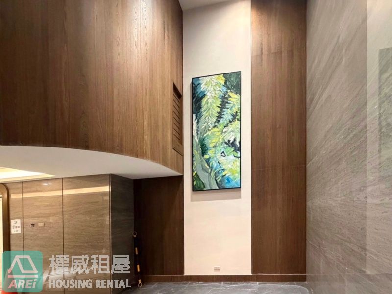 左營 | 興富發鉑愛悅 | 擎天地標景觀兩房平車 | 可租補可寵物