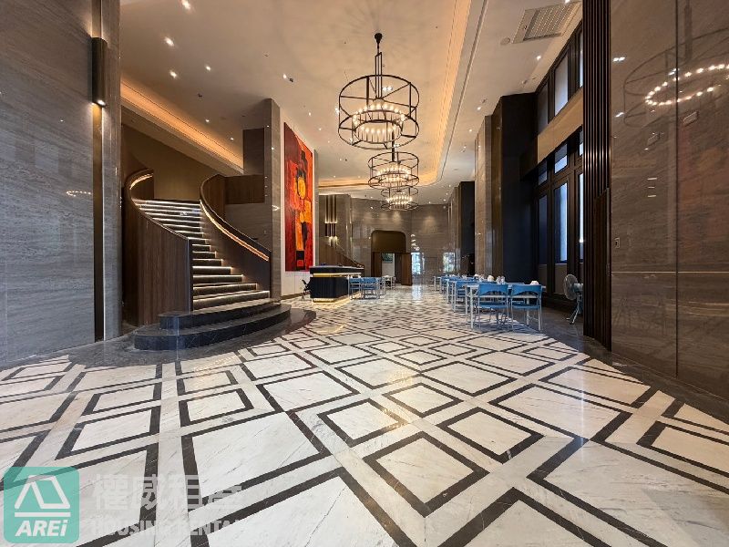 左營 | 興富發鉑愛悅 | 擎天地標景觀兩房平車 | 可租補可寵物