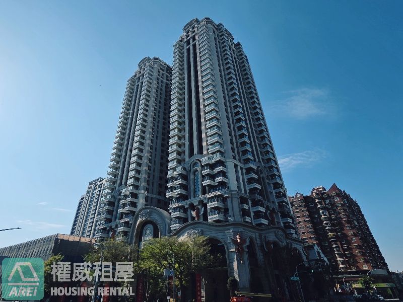 左營 | 興富發鉑愛悅 | 擎天地標景觀兩房平車 | 可租補可寵物