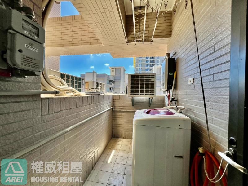 🏙️ R14 巨蛋明華・石上麗晶｜明亮三房車位