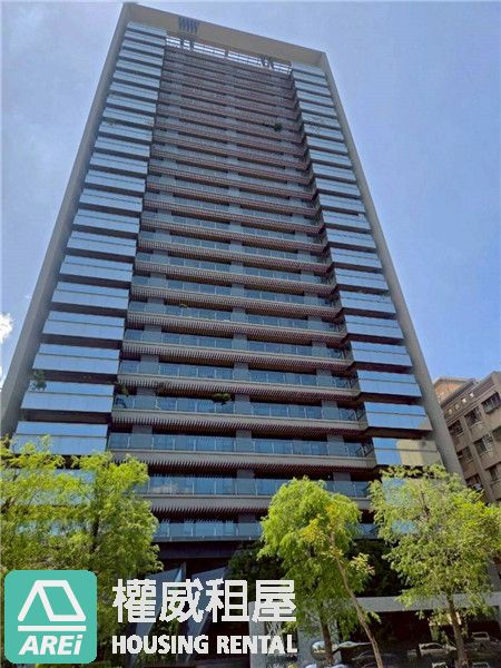 靜謐奢居 | 聯上涵景 | 擁攬山、潭、海、天四景合一，勾勒自由的畫布(詳洽帶看注意事項)