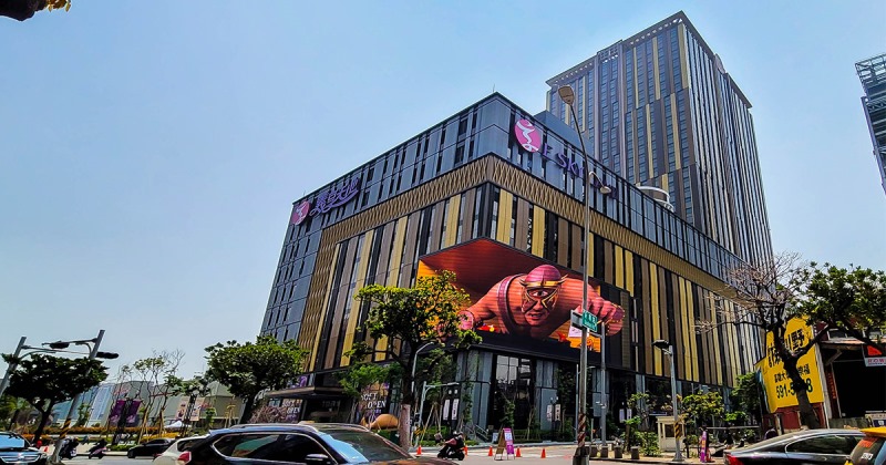 凹子底MRT克里翁景觀豪華4房雙平車