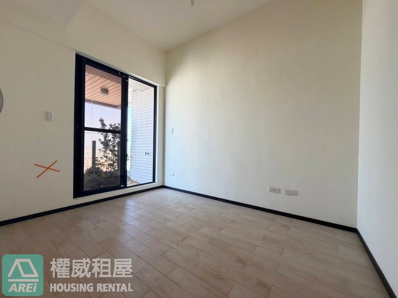 左營|興富發鉑愛悅|全新景觀兩房平車|可租補|家俱後補32F