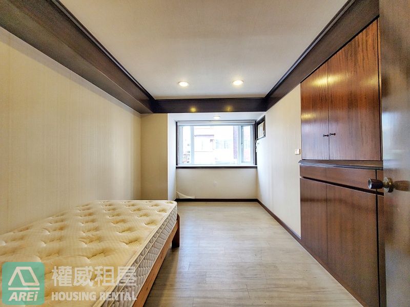 漢神本館新田大宅∣室內50坪大空間∣四房三衛二廳∣B1平面大車位