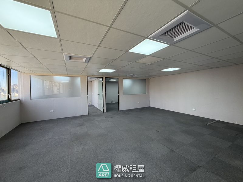 🌷MRT輕軌辦公室｜50坪凹子底｜朱沙大樓實用型商辦教室🌷