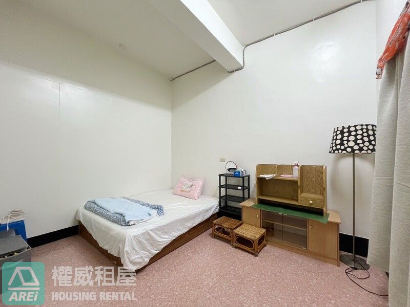 苓雅透天獨立出入口|三房整層住家可租補
