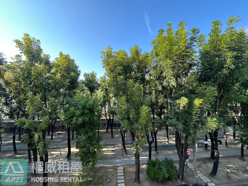 近愛河三塊厝車站｜明亮透天厝3房