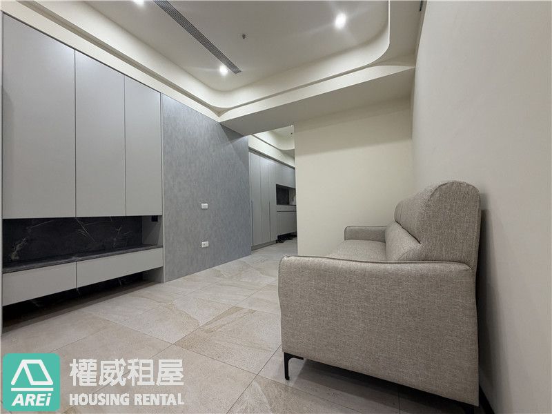 讓回家成為一天最優雅的抵達 x吊隱式冷氣質感宅｜兩房與書房空間