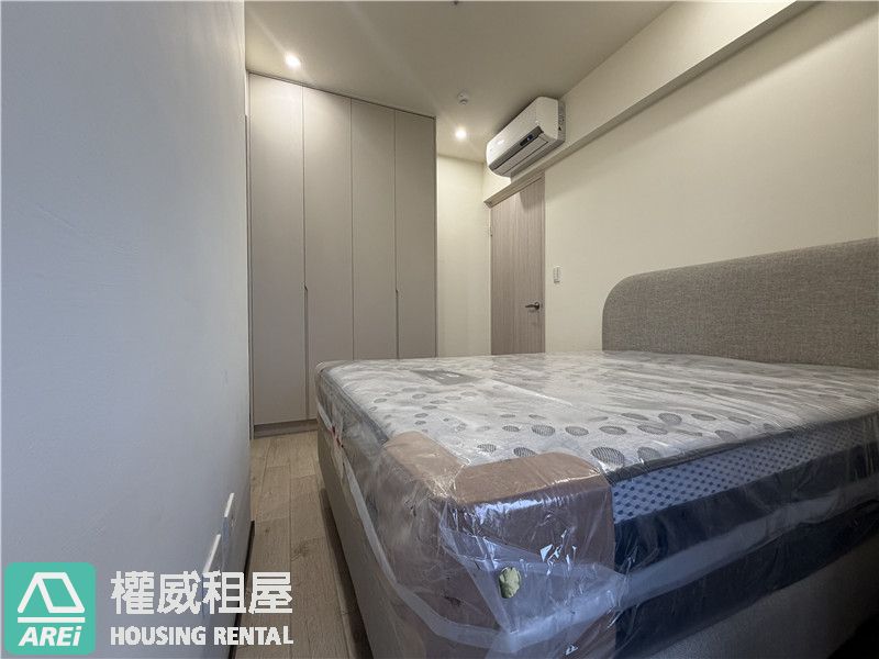 當城市風景成為家的背景 生活，也有了新的高度 ◆ 鉑愛悅 三房平車x可租補x左營高鐵 三鐵共構