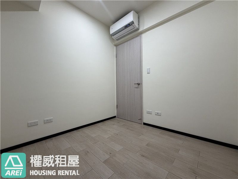 當城市風景成為家的背景 生活，也有了新的高度 ◆ 鉑愛悅 三房平車x可租補x左營高鐵 三鐵共構