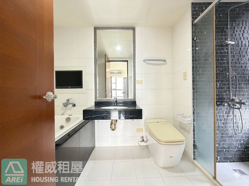 凹子底阿曼16景觀採光2+1房平車