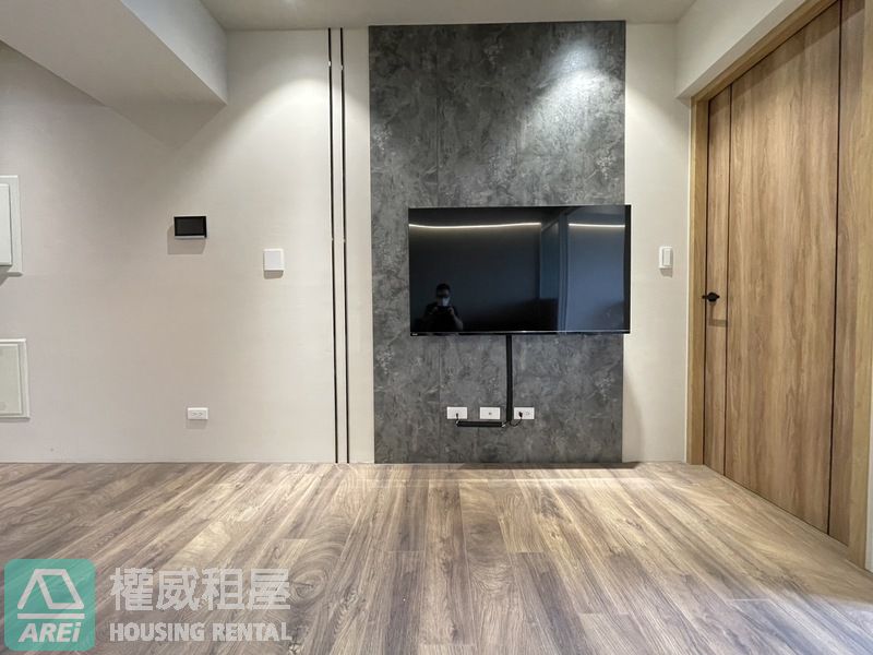 三多商圈京城新世界侘寂風兩房可報稅