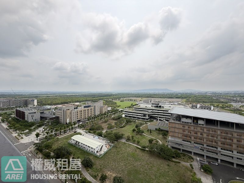 台南高鐵OUTLET旁全新世界仁景觀三房平車可租補