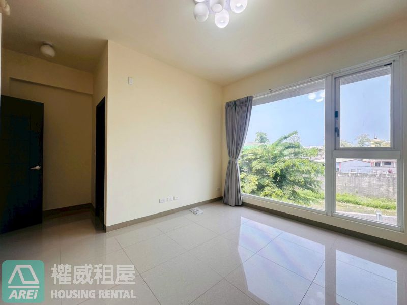 【仁武透天】台積電生活圈・全新四套房庭院透天