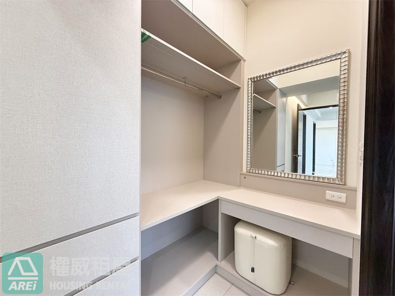 楠梓台積電森河畔2+1房精裝全新未住B1大平車景觀前後陽台