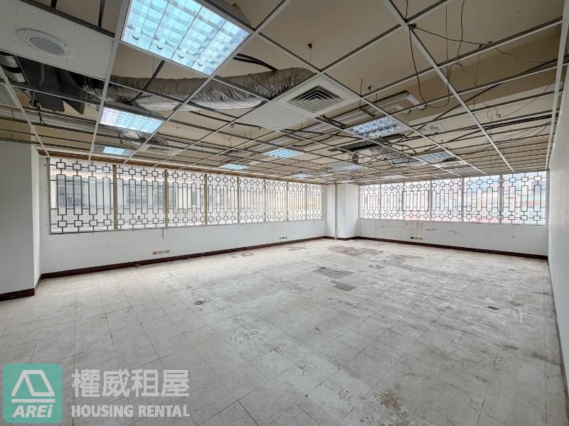 🏢三塊厝車站｜艾森豪商辦｜敞亮辦公室