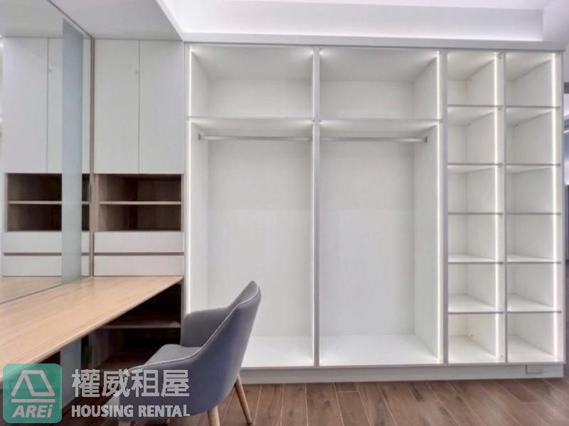 🏙 R8亞灣三多|殷雄・溫潤靜謐3房4衛・雙平車