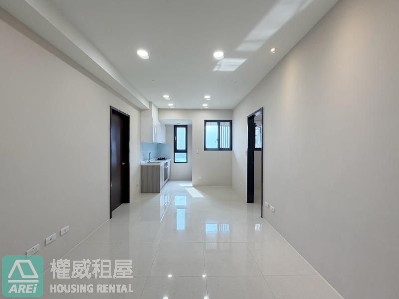 高大特區｜冠傑UI｜採光質感宅2房平車｜可補家具