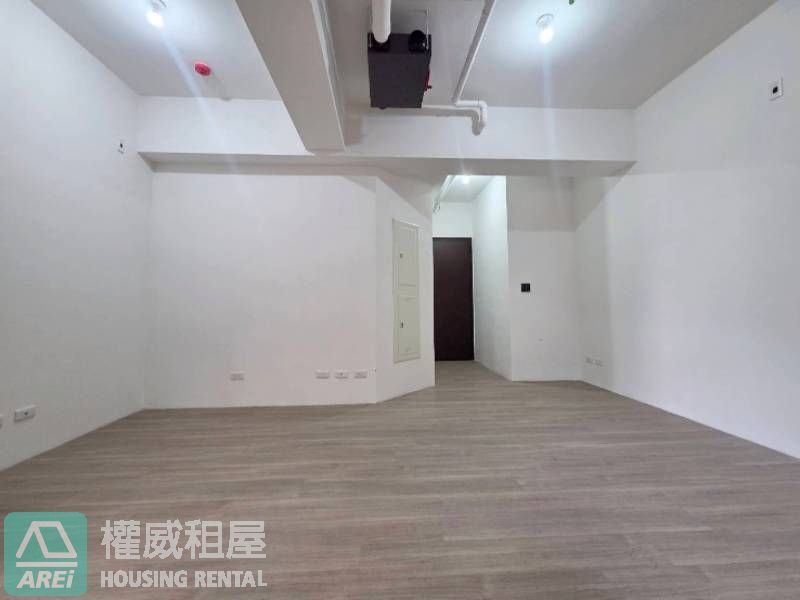 浤圃巨星| 巨蛋MRT| 近漢神巨蛋• 全新高樓2+1房平車
