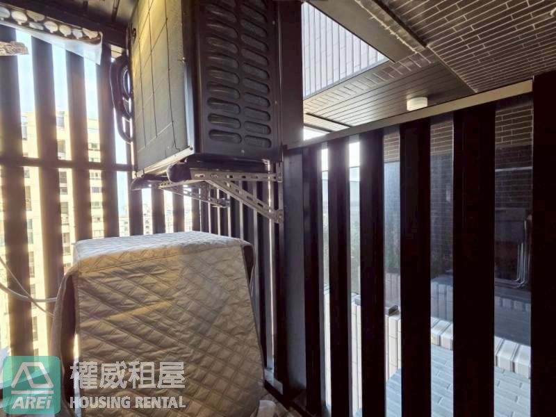 前金 | 愛情河左岸 • 映灣景 • 市中心雙軌兩房•可租補