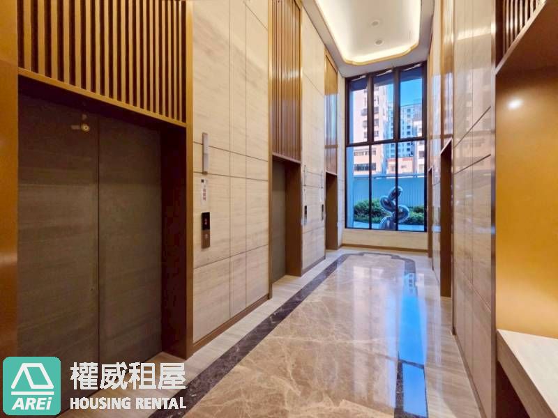 前金 | 愛情河左岸 • 映灣景 • 市中心雙軌兩房•可租補