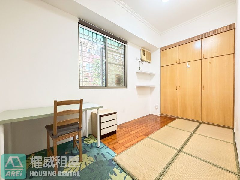 稀有｜蓮池潭哈佛大廈｜1樓3房車庫