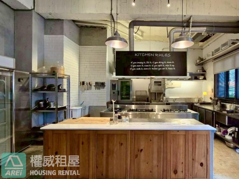 💎愛河畔×大面寬 × 專業廚房 ｜質感餐廚首選
