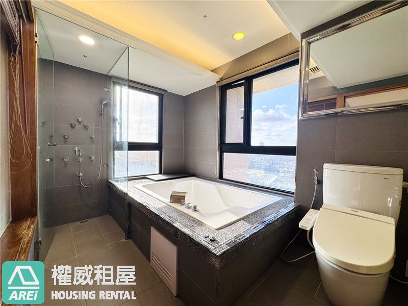 👑O6信義MRT｜國王一號院｜品味高樓豪景4房，頂級採光車位