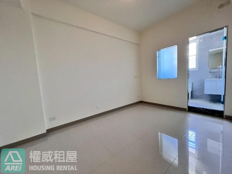 🏠仁武・透天超大後庭院｜3套房+1大空間