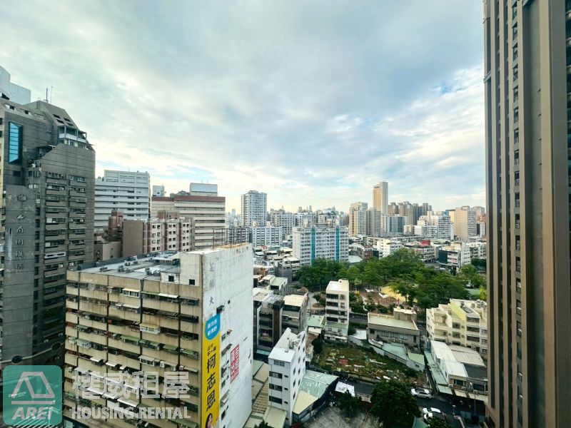 【京城新世界】三多商圈・捷運輕奢景觀宅