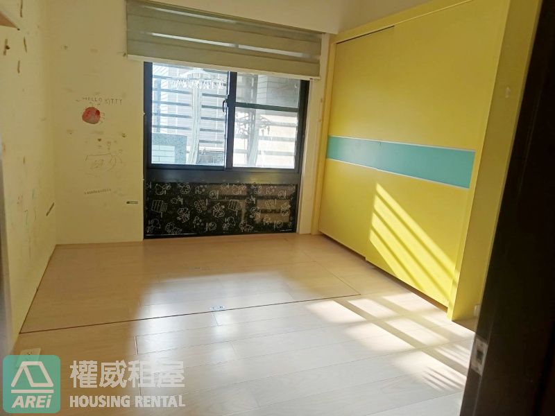 悅讀山妍|台鐵/輕軌美術館站|近柴山&美術館|附家具家電拎包入住|