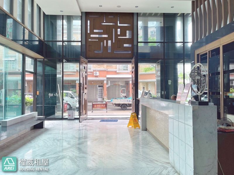 悅讀山妍|台鐵/輕軌美術館站|近柴山&美術館|附家具家電拎包入住|