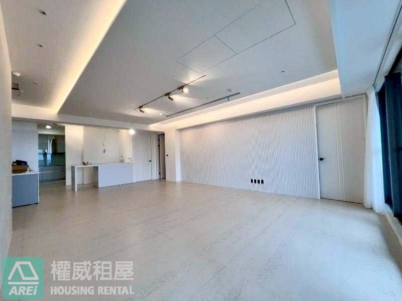 🌊 定潮｜高樓港灣景・靜謐全新3房3衛2平車