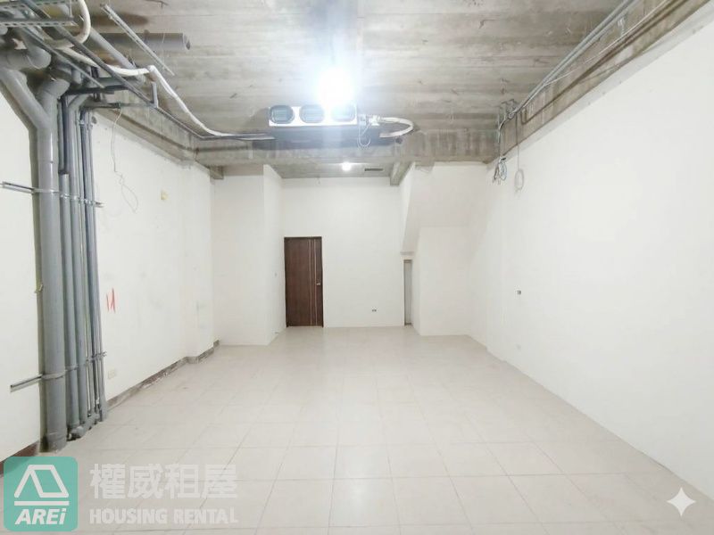 駁二旁燙金店面！七賢三路黃金商圈，展店必爭之王
