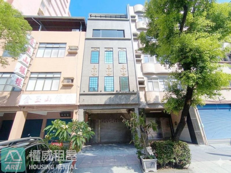 駁二旁燙金店面！七賢三路黃金商圈，展店必爭之王