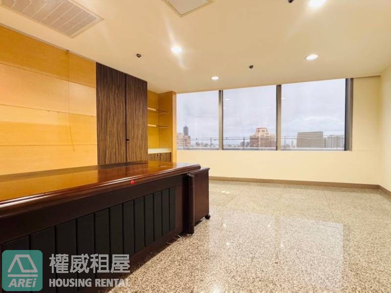 ⚜️寶成中正大樓│露臺辦公室│雙捷信義國小O6│市心商辦大樓