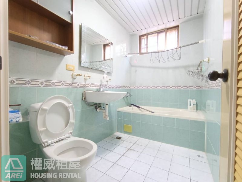 河堤社區*透天別墅|近大樂5+1房|雙車庫|室內空間超大