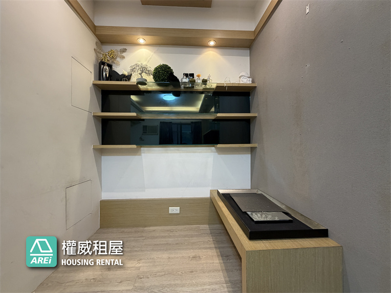 可租補2房×台積電×美裝潢×平車×健身房×右昌國小×捷運宅