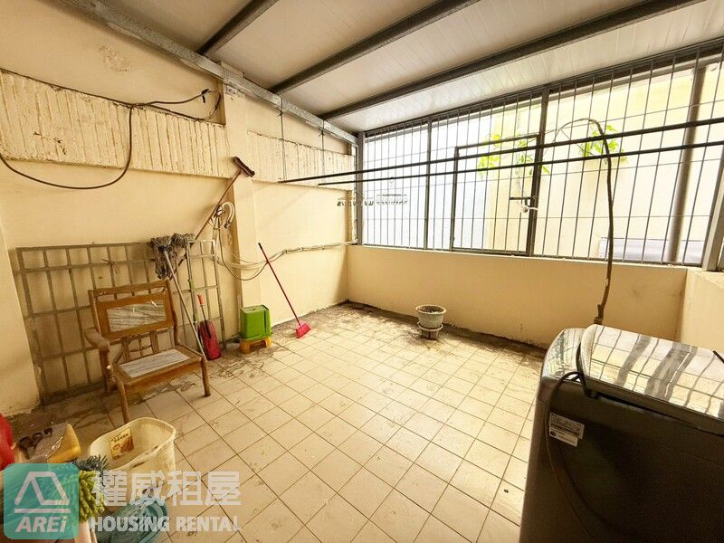 唐山街透天|4房可租補 入戶籍 辦公室 宿舍|可寵