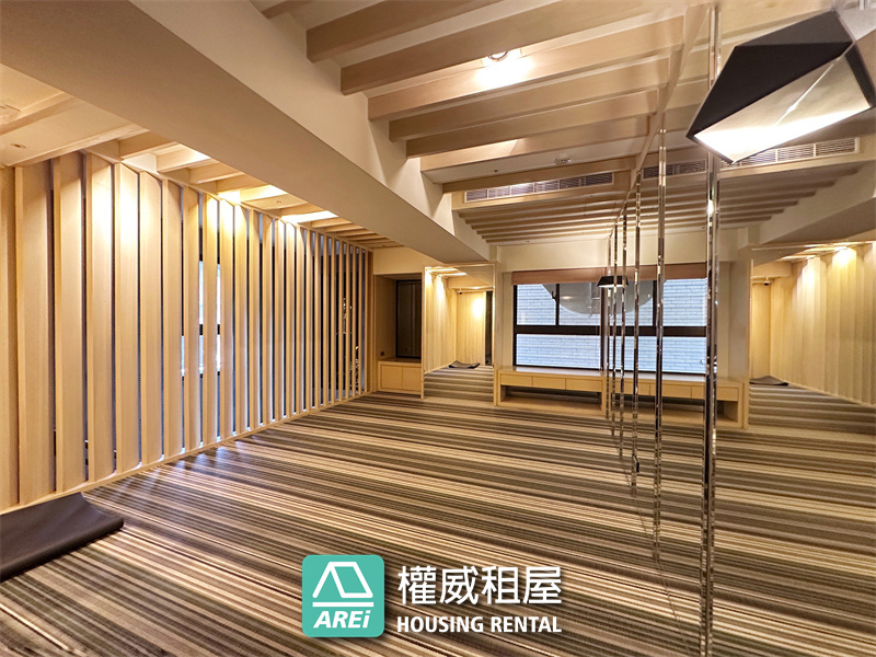 三多商圈MRT★星海灣高層海景4房+平車