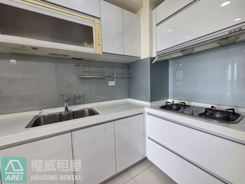 ✨️近日月光 •HAPPY悅讀 •3+1房室內30坪 •德賢商圈