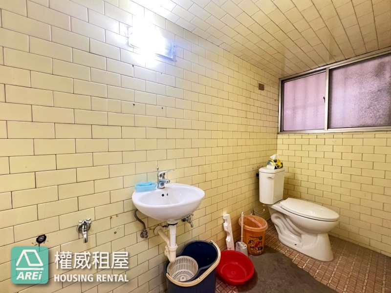 🏤青年一路×中山一路★臨路透天|黃金店面•創業首選|適電商展示.美業.服飾選物.多元業種