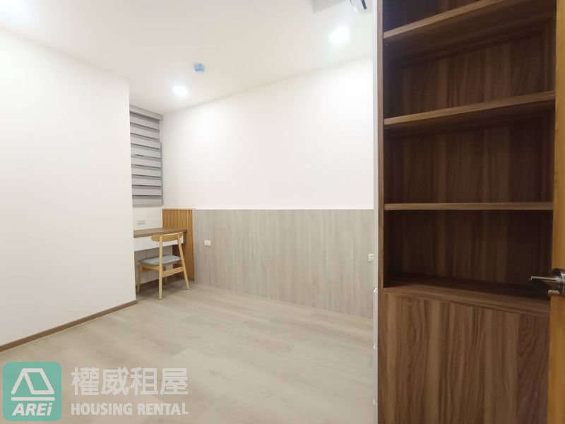 首席大院|近國道10|近仁雄/八德商圈|品味裝潢兩房平車